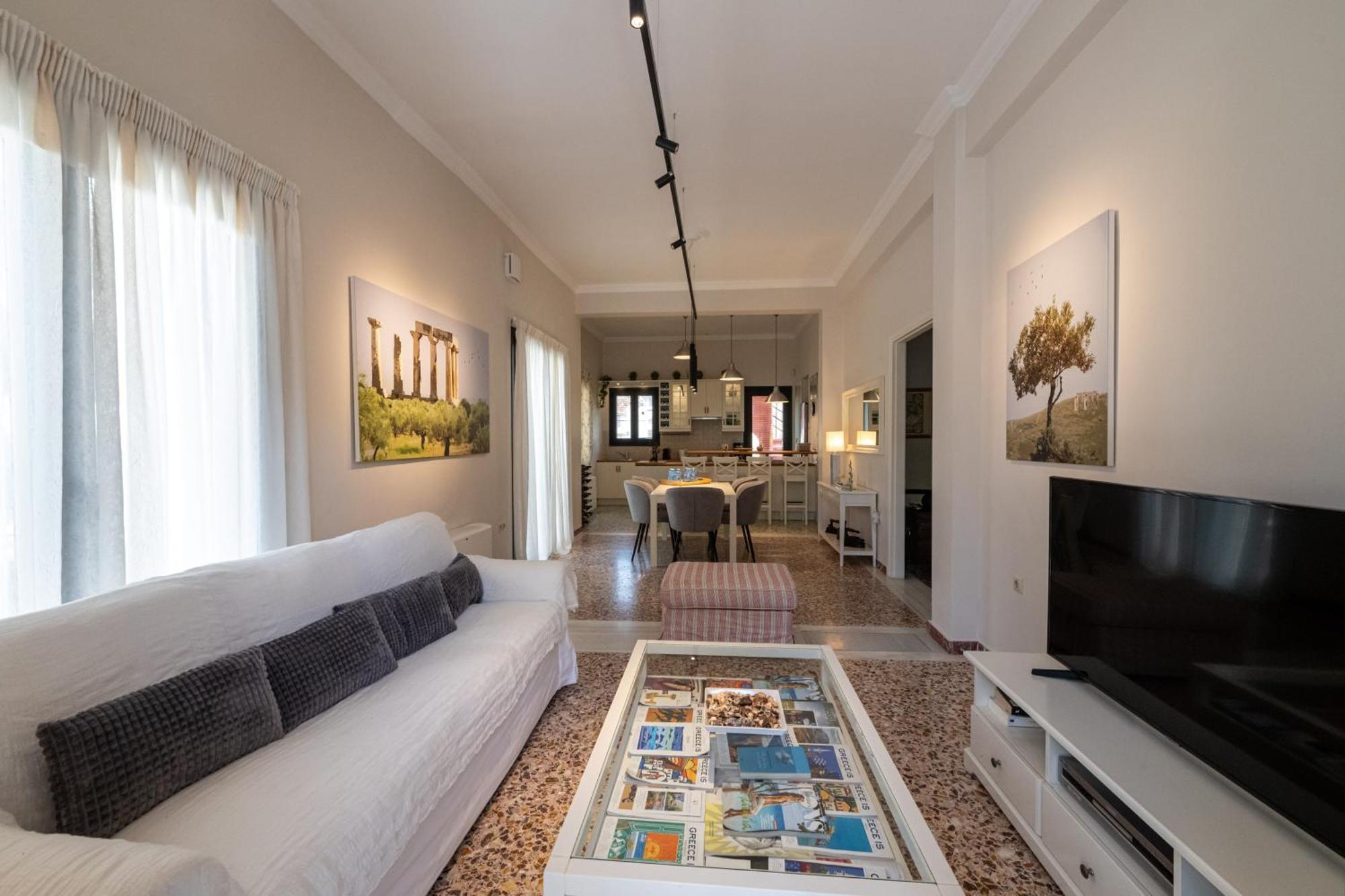 The Mansion - Kalamata Mediterranean Villas Exterior photo